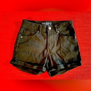 Aeropostale women high waisted midi shorts size 00 color black